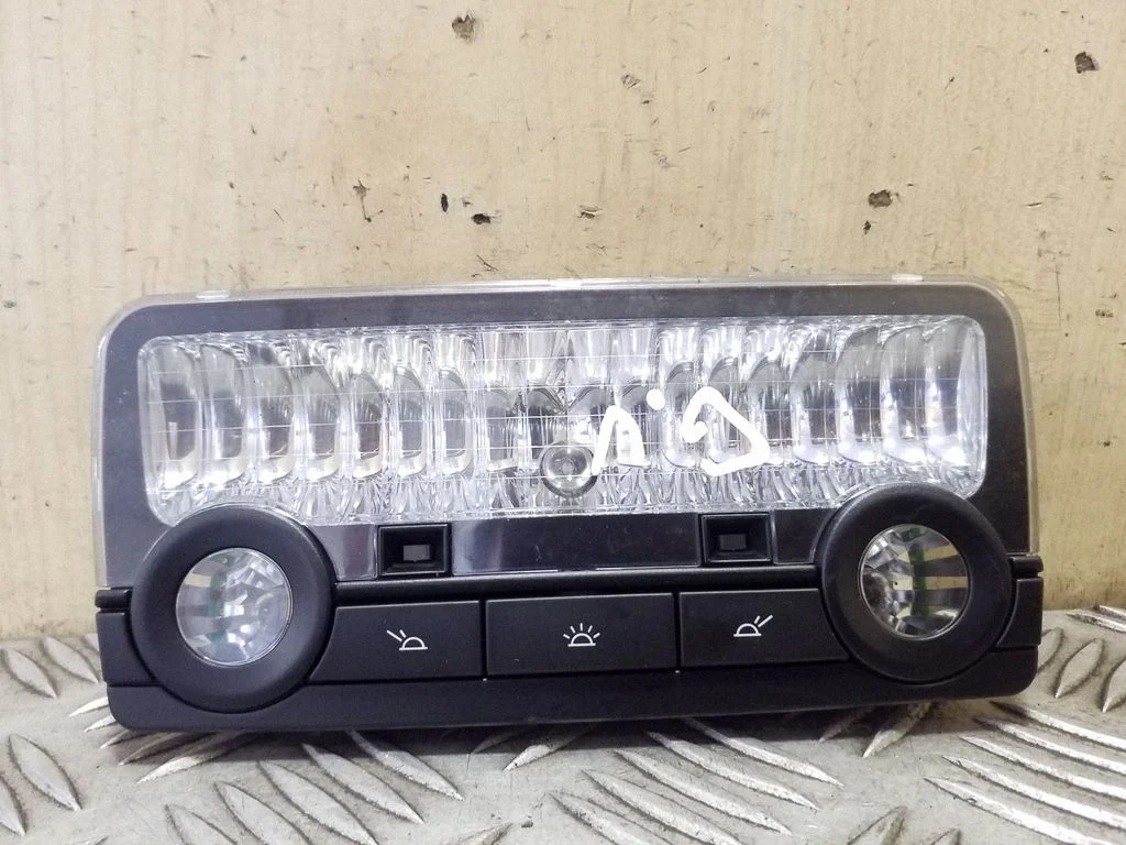 Rear seat light 63319163699