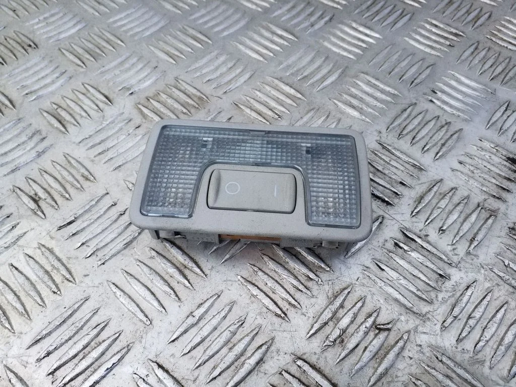 Rear seat light – Audi A4 S4 B6 8E 8H (2001-2005)