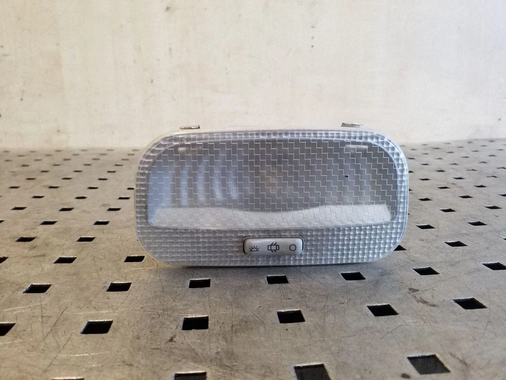 Lampka tylnych siedzeń 9652262180 – Citroen C4 Grand Picasso (2007-2013)