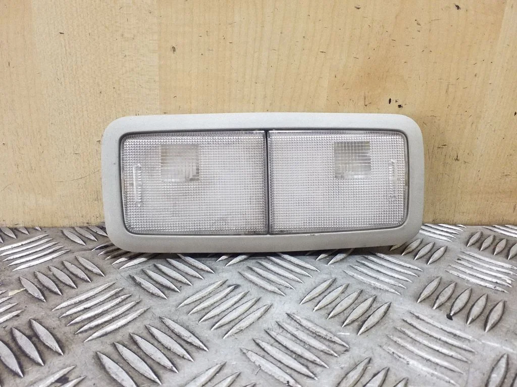 Rear seat light 8125005030
