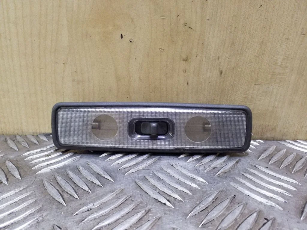Rear seat light MR330451