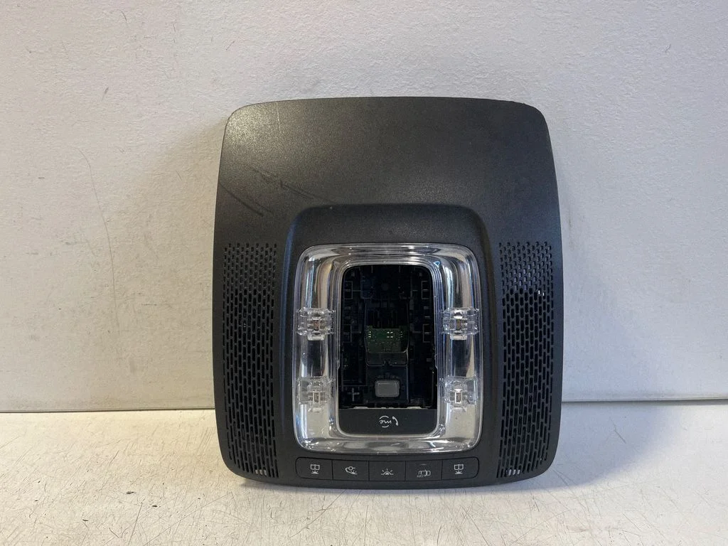 Front seat light A0009001039