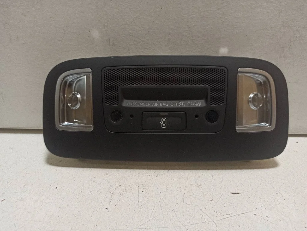 Front seat light 8V7947135AE