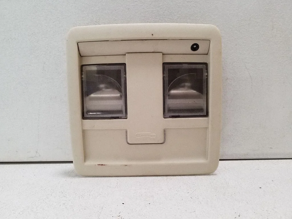 Front seat light 1288133