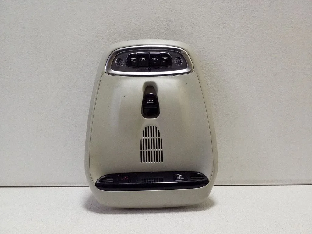 Front seat light 31443745