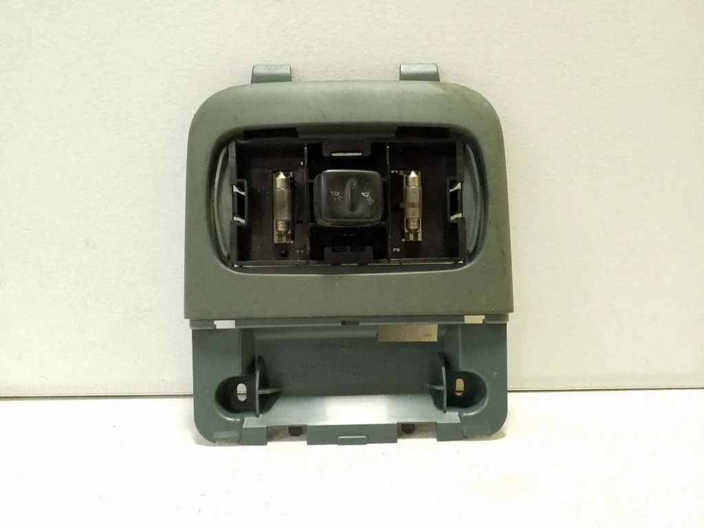 Front seat light 7700832029 – Renault Scenic I (1996-2003)