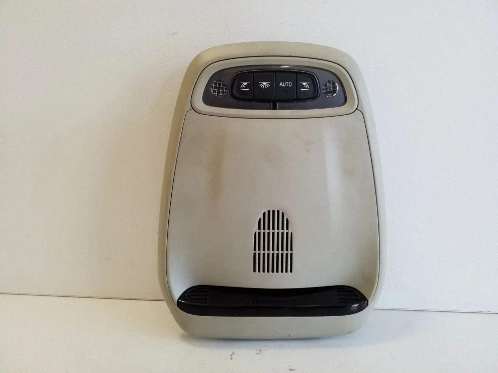 Front seat light 31268141