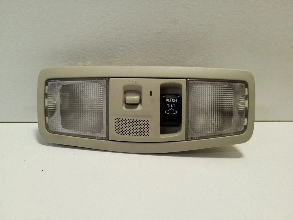 Front seat light 8401A009ZZ