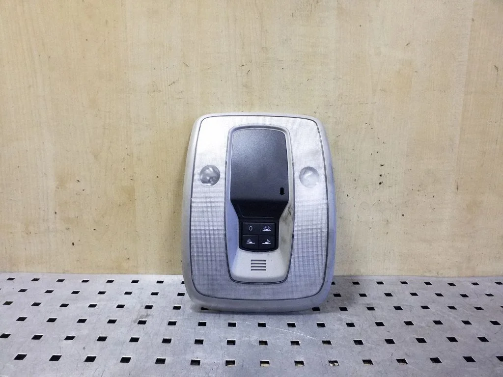 Front seat light 39826642