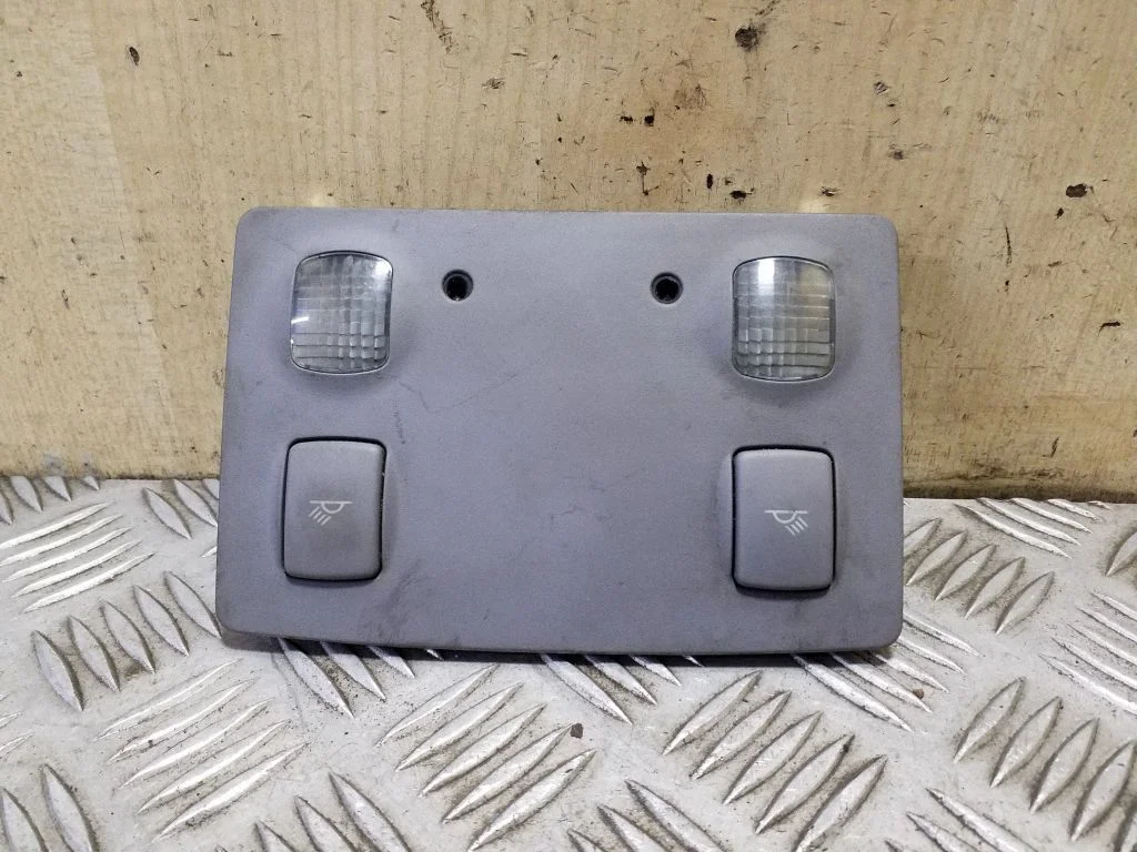 Front seat light 4B0947303