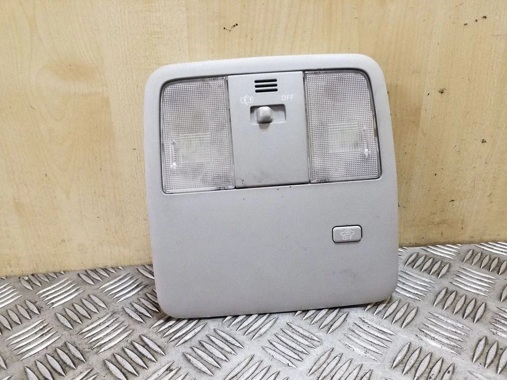 Front seat light 8973220031