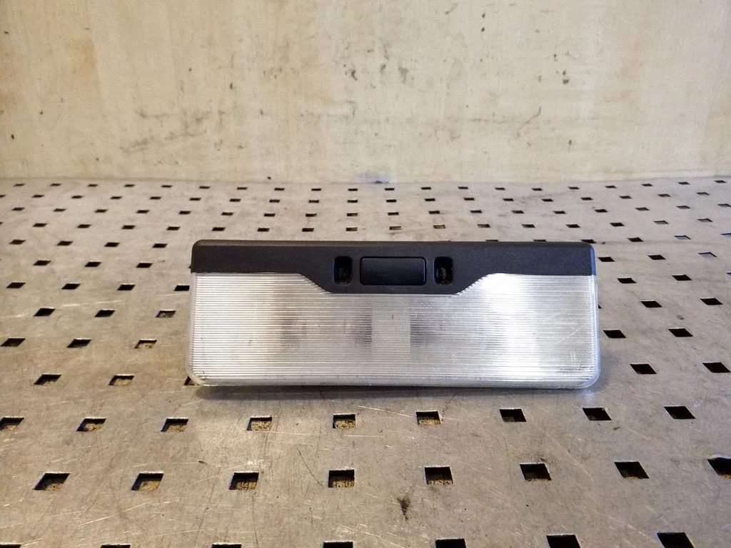 Front seat light 63318364928