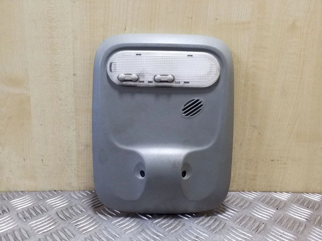 Front seat light 8200930932B