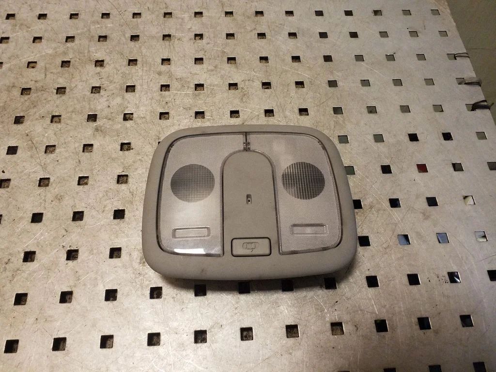 Front seat light 928001W00