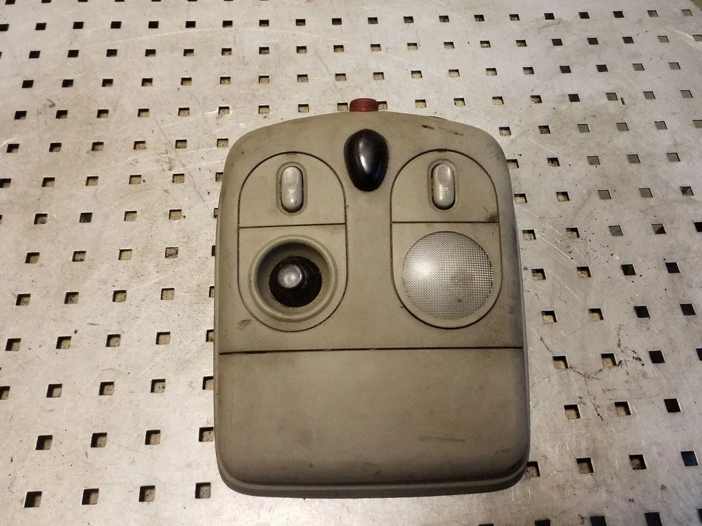 Front seat light 6025300771 – Renault Espace III (1997-2003)