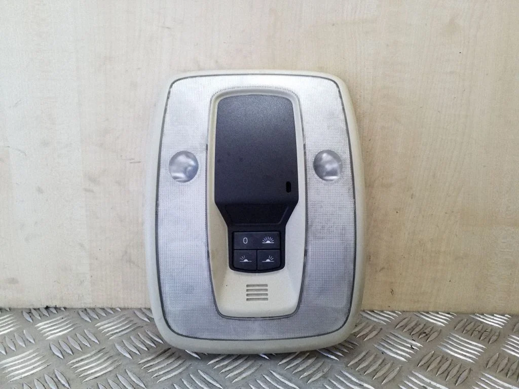 Front seat light 39806307