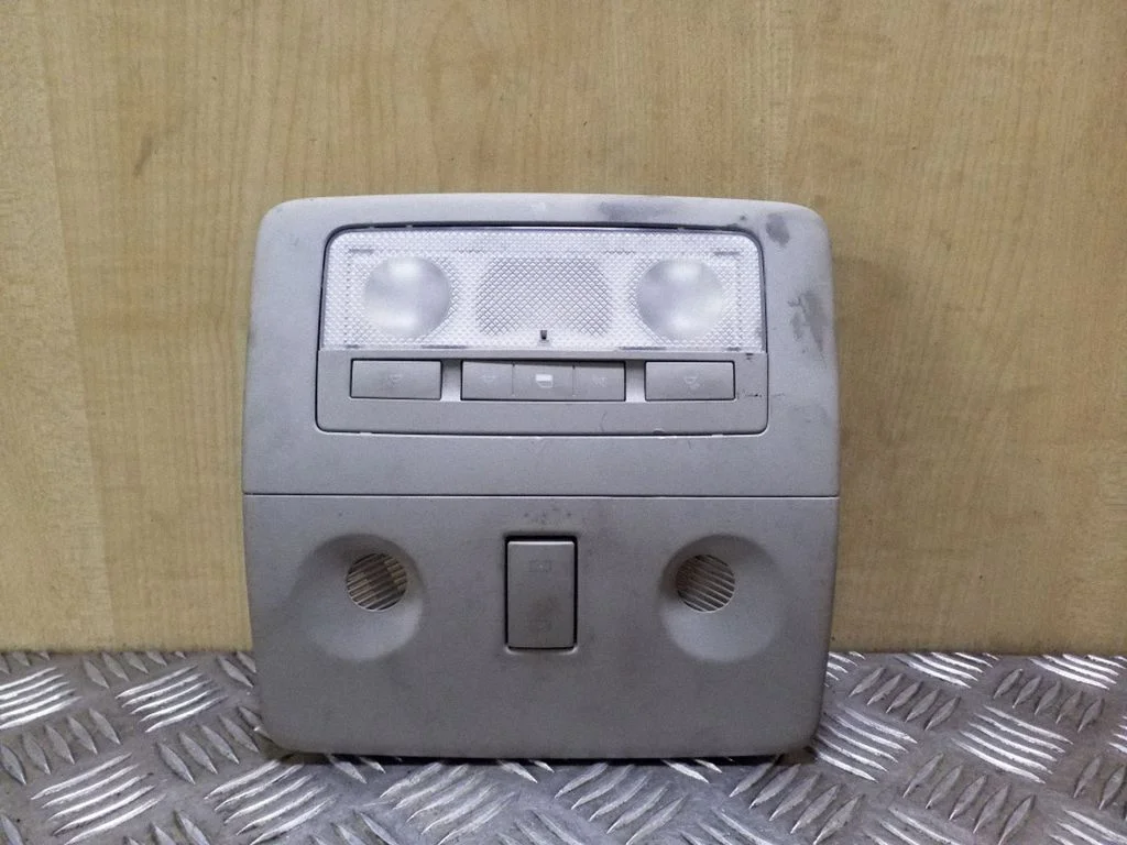 Front seat light 13275994