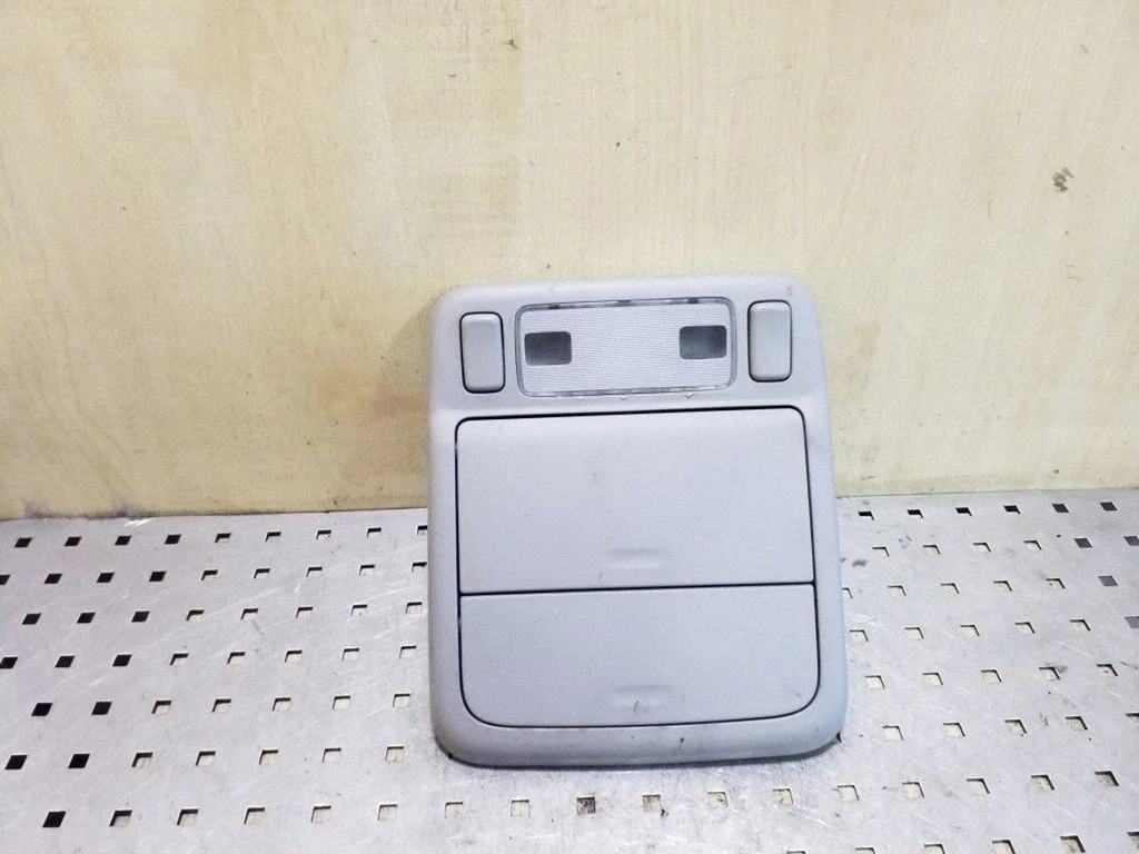 Esiistmete valgustustuli – Subaru Forester SG (2003-2005)