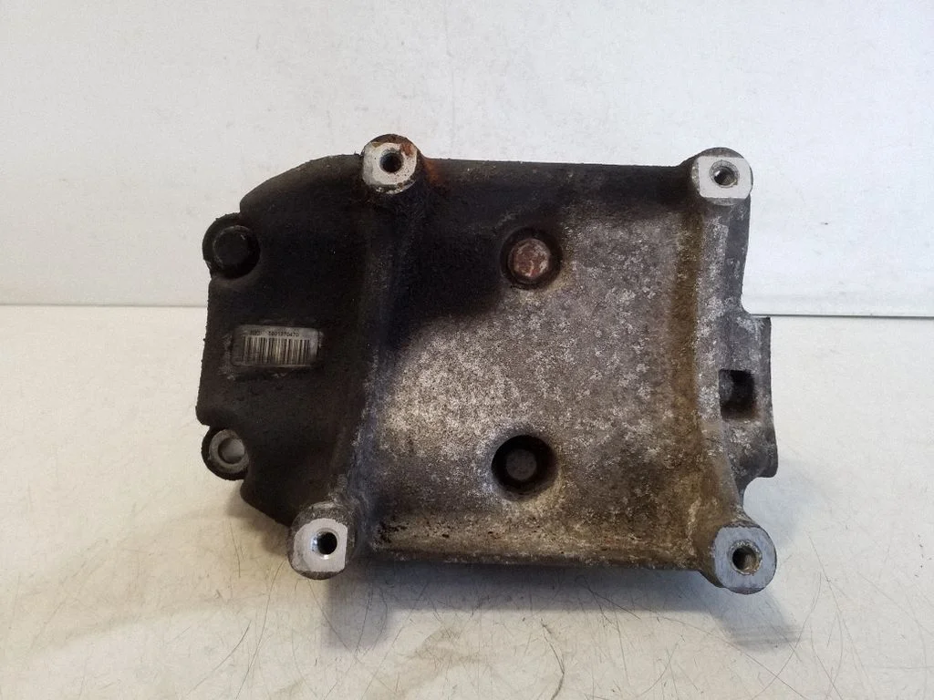 A/C compressor mount bracket 5801370470