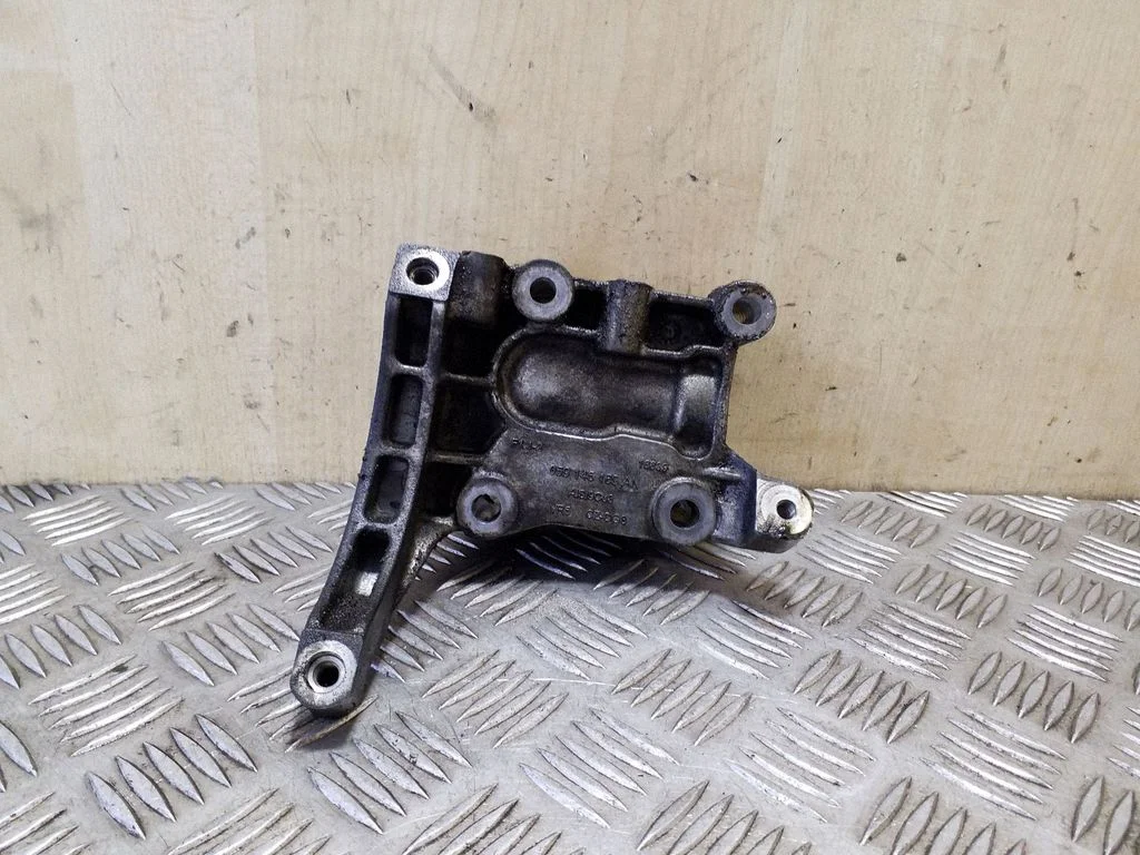 Wspornik sprężarki klimatyzacji 059145169AN – Audi A6 S6 C7 4G (2011-2018)