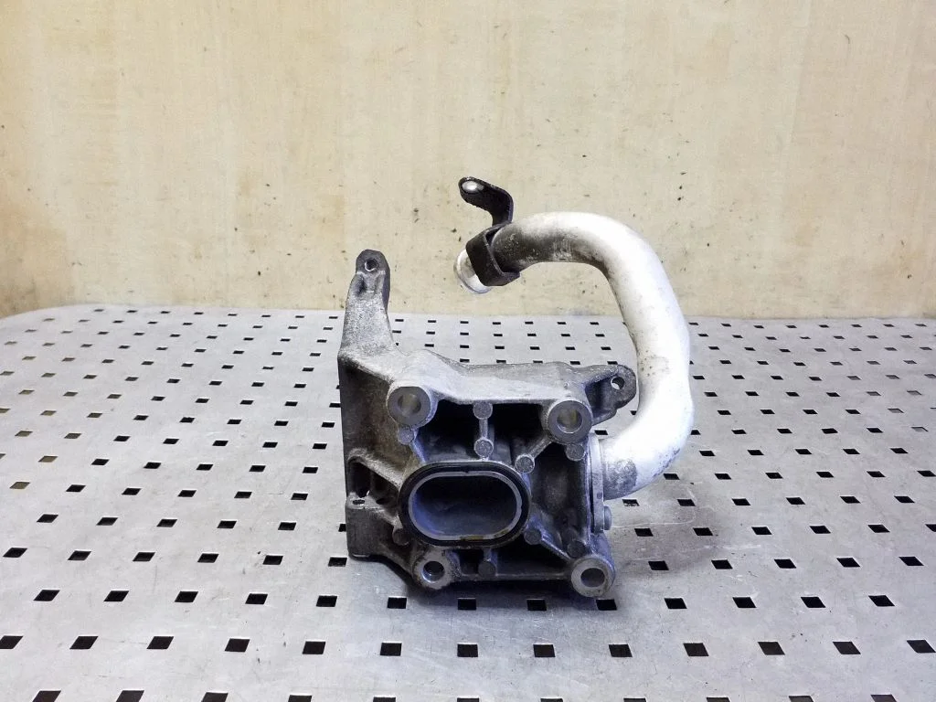 A/C compressor mount bracket 059145169AN