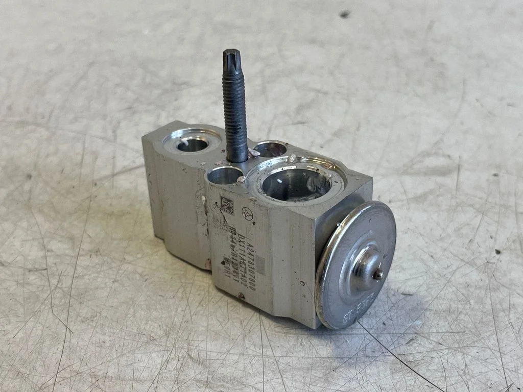 Air conditioning (A/C) expansion valve A2478307800
