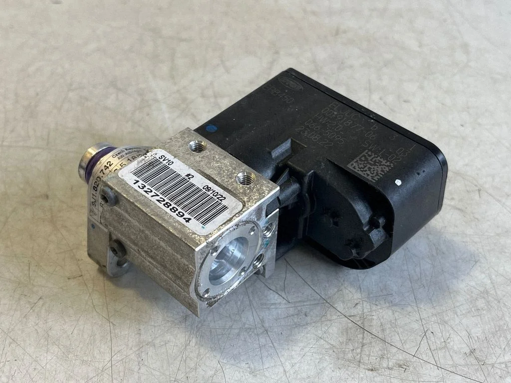 Air conditioning (A/C) expansion valve 4M0816702A