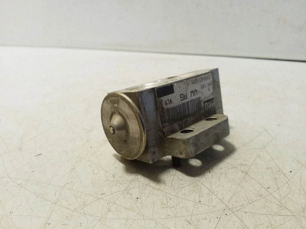Air conditioning (A/C) expansion valve 1K0820679