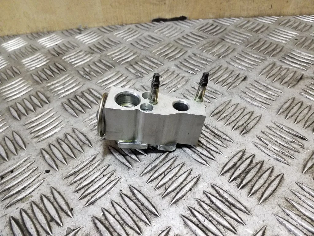 Air conditioning (A/C) expansion valve – Peugeot 308 (2013-2021)