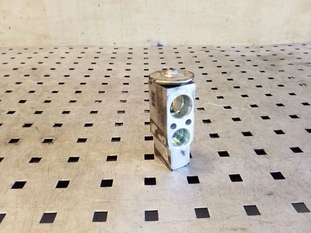 Air conditioning (A/C) expansion valve MF4475002410