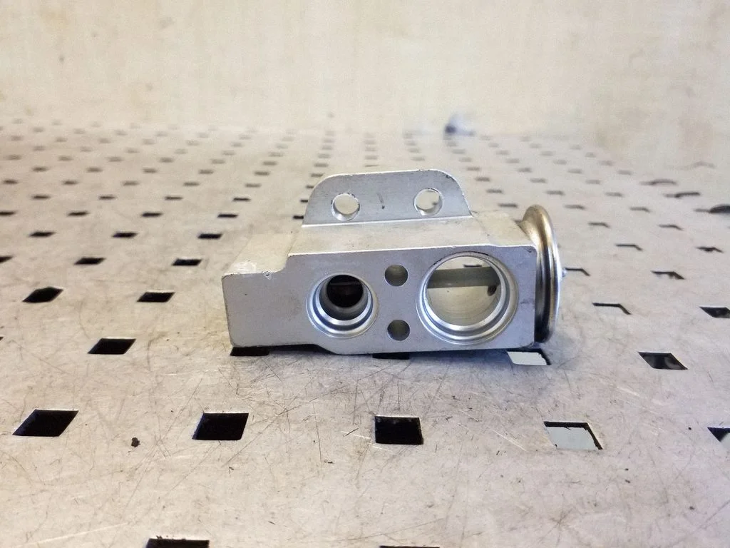 Air conditioning (A/C) expansion valve – Audi Q5 SQ5 8R (2008-2017)