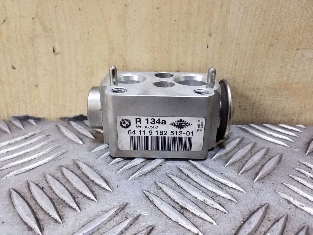Air conditioning (A/C) expansion valve – BMW 3 Series E90 E91 (2005-2012)