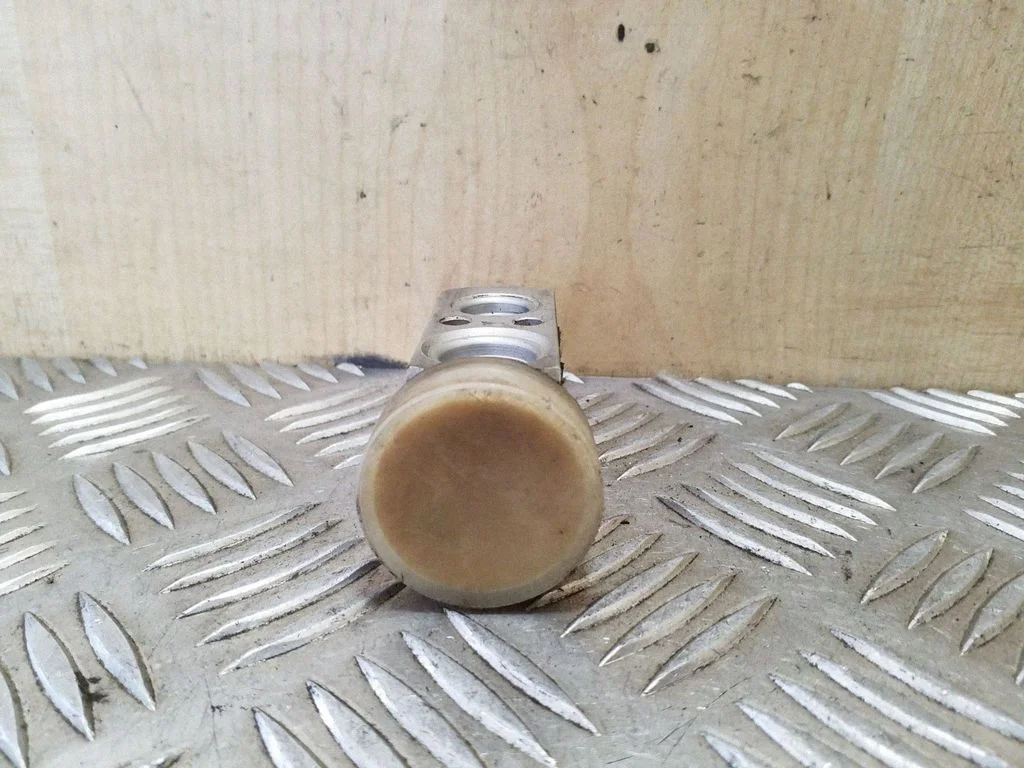 Air conditioning (A/C) expansion valve 7M0820679A