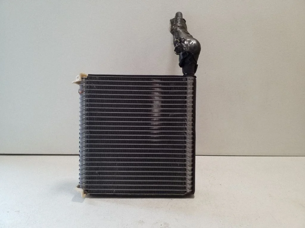 Air conditioning (A/C) radiator (interior)