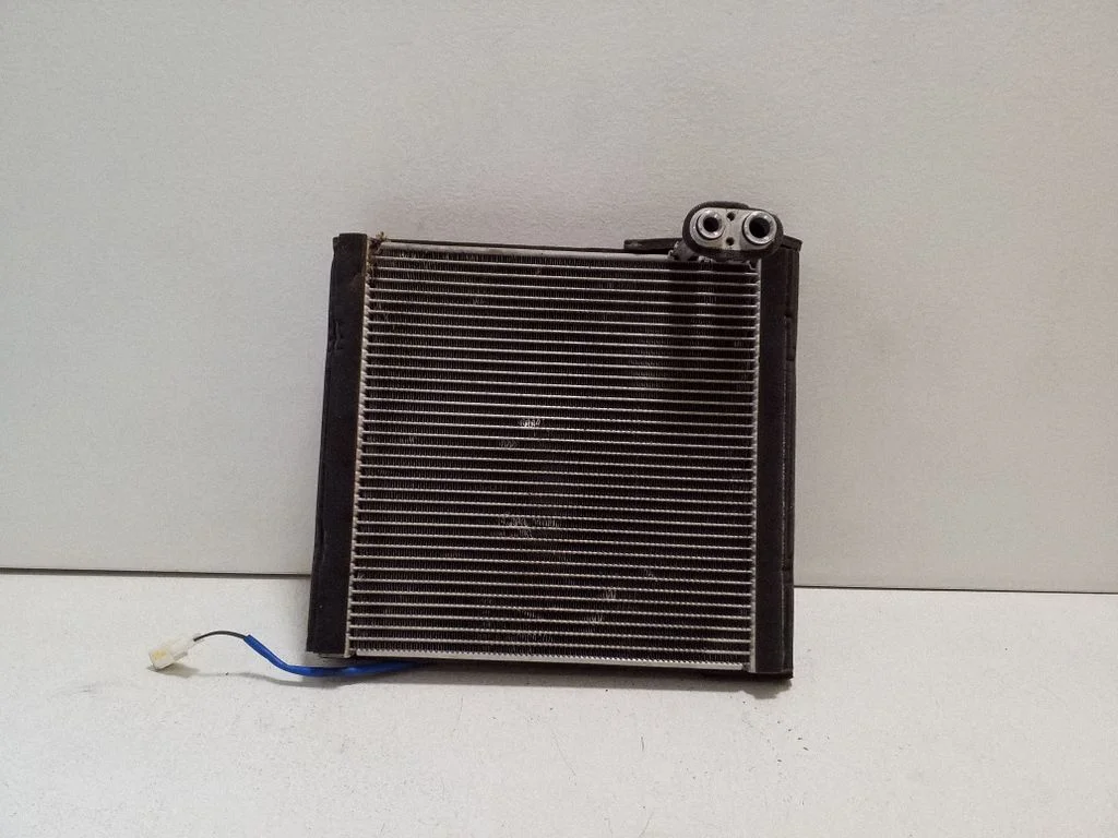 Air conditioning (A/C) radiator (interior) 03C01H8925B