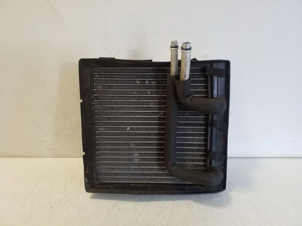 Kliimaseadme radiaator (salongis)