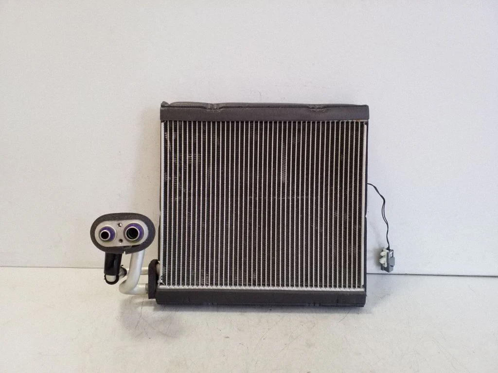 Air conditioning (A/C) radiator (interior)