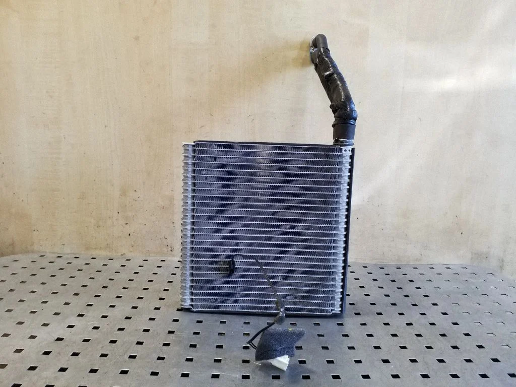 Kliimaseadme radiaator (salongis)