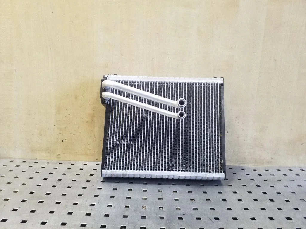 Air conditioning (A/C) radiator (interior) CZ116577139