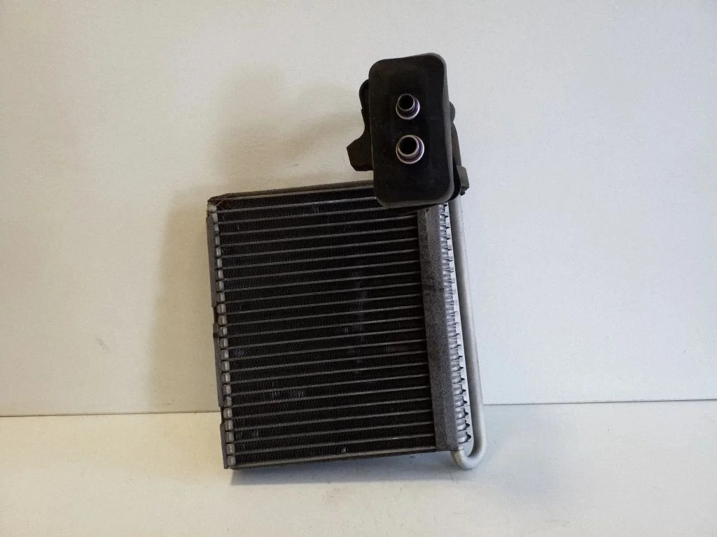 Air conditioning (A/C) radiator (interior)