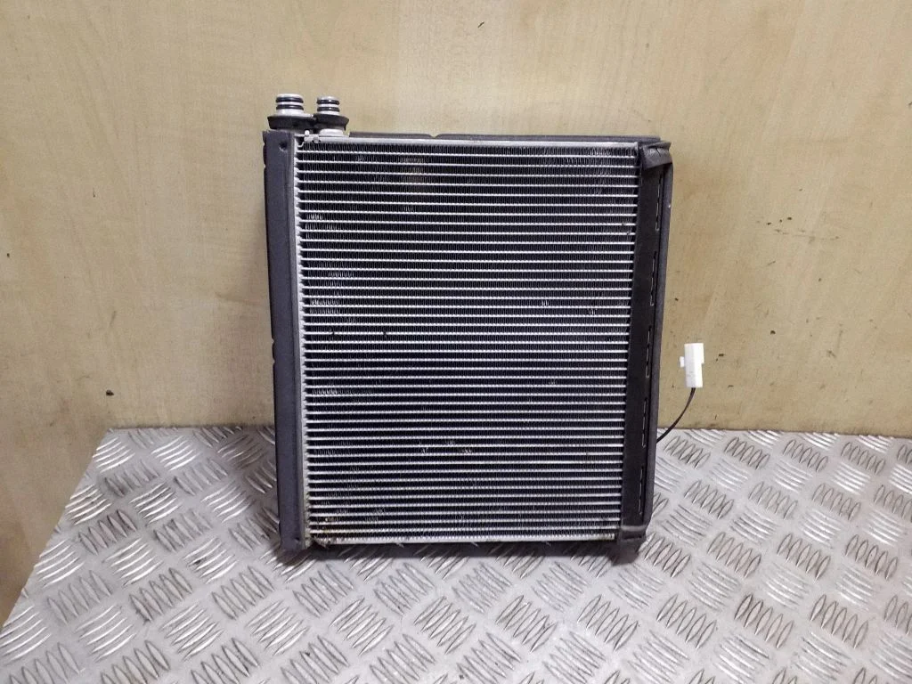 Air conditioning (A/C) radiator (interior) 08RR26C7924