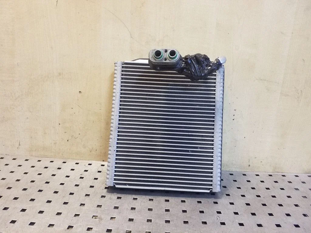 Air conditioning (A/C) radiator (interior)