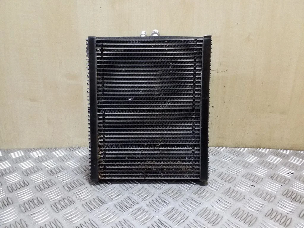 Air conditioning (A/C) radiator (interior) – Volkswagen Touareg II (2010-2018)