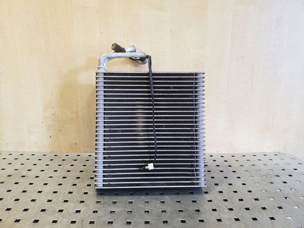 Air conditioning (A/C) radiator (interior)
