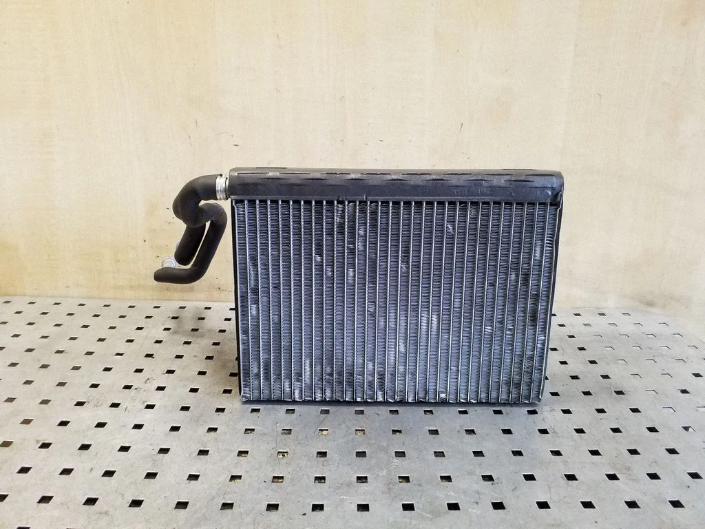 Air conditioning (A/C) radiator (interior)