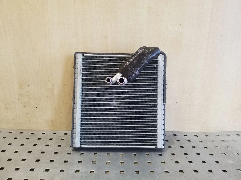 Kliimaseadme radiaator (salongis)