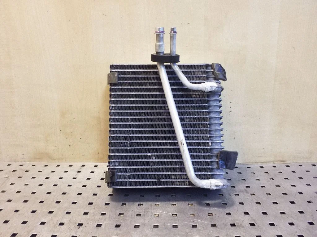 Kliimaseadme radiaator (salongis) – Audi Q7 4L (2005-2015)