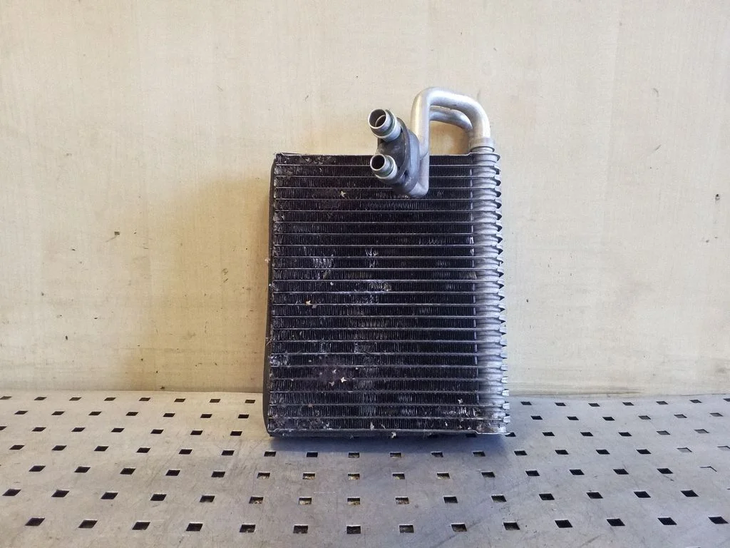 Kliimaseadme radiaator (salongis)
