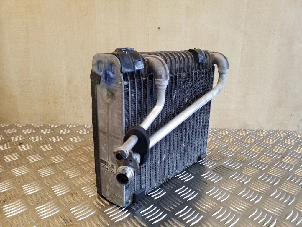 Air conditioning (A/C) radiator (interior) 7H2820101C
