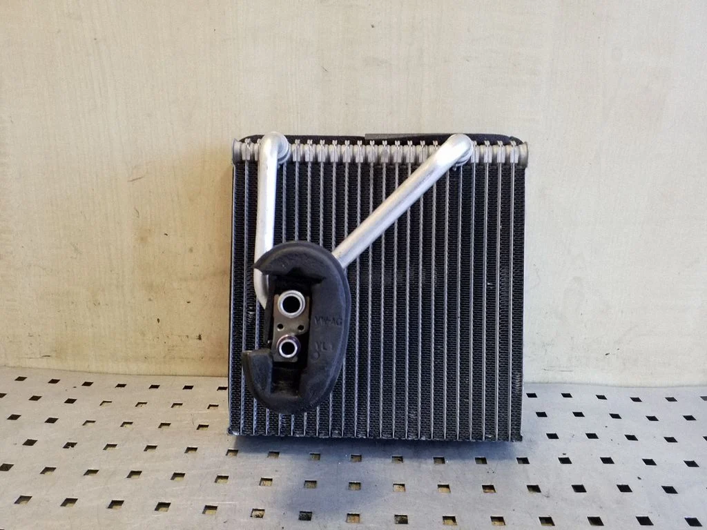 Air conditioning (A/C) radiator (interior)